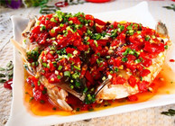 湖南名菜鲜辣剁椒鱼头的做法