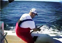 《海釣視頻》 外國釣友路亞海釣收獲連連