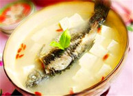 鲜香可口的鲫鱼豆腐汤的做法