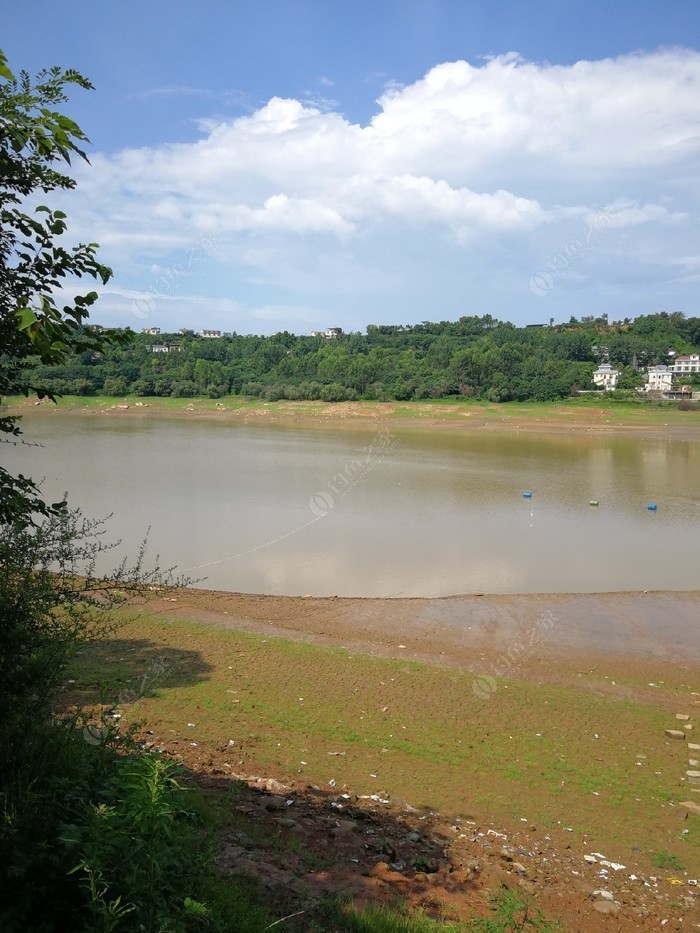 上游水库钓场位于四川省绵阳市涪城区河边镇湖山村上游水库.