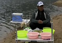 《化紹新釣魚視頻》如何配制魚餌